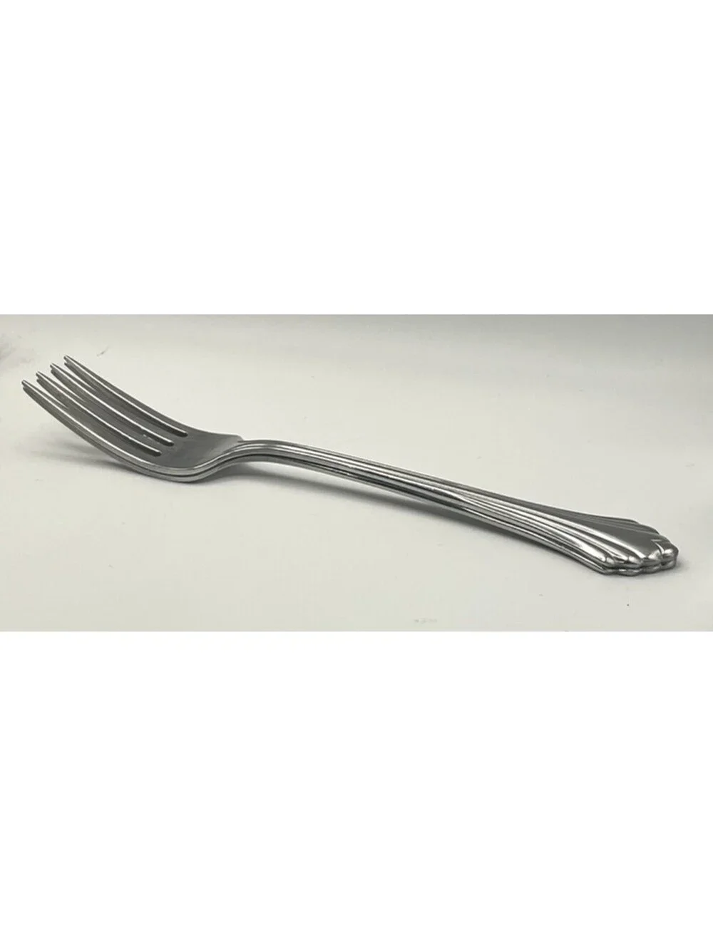 Oneida BANCROFT Glossy USA Stainless Flatware -- Lot of 2 Dinner Forks 7 3/8